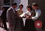 Immagine di La vita sociale degli anni cinquanta Levittown sobborgo precoce Bucks County Pennsylvania United States USA, 1959, secondo 53 filmato di repertorio 65675025922