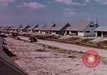 Image la vie dans Levittown Bucks County Pennsylvania United States USA, 1959, de la seconde 13 séquences d'archives historiques vidéo 65675025924