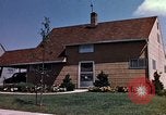 Image la vie dans Levittown Bucks County Pennsylvania United States USA, 1959, de la seconde 24 séquences d'archives historiques vidéo 65675025924