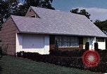 Image la vie dans Levittown Bucks County Pennsylvania United States USA, 1959, de la seconde 31 séquences d'archives historiques vidéo 65675025924