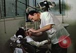 Image la vie dans Levittown Bucks County Pennsylvania United States USA, 1959, de la seconde 59 séquences d'archives historiques vidéo 65675025924