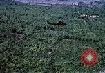 Immagine di OH6A elicotteri Il Vietnam, 1969, secondo 59 filmato di repertorio 65675025955