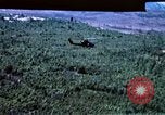 Immagine di OH6A elicotteri Il Vietnam, 1969, secondo 62 filmato di repertorio 65675025955