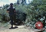 Standbild Ausbildung von Soldaten Dong Tam Vietnam, 1969, aus Sekunde 61 historischem Filmmaterial Videoclip 65675025958