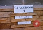 Image L'exercice de leur diplôme sous-officier Dong Tam Vietnam, 1969, de la seconde 25 séquences d'archives historiques vidéo 65675025959