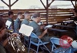 Image L'exercice de leur diplôme sous-officier Dong Tam Vietnam, 1969, de la seconde 38 séquences d'archives historiques vidéo 65675025959