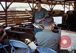 Image L'exercice de leur diplôme sous-officier Dong Tam Vietnam, 1969, de la seconde 47 séquences d'archives historiques vidéo 65675025959