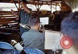 Image L'exercice de leur diplôme sous-officier Dong Tam Vietnam, 1969, de la seconde 50 séquences d'archives historiques vidéo 65675025959
