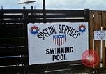 Standbild Swimmingpool Dong Tam Vietnam, 1969, aus Sekunde 7 historischem Filmmaterial Videoclip 65675025963