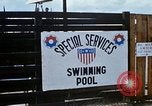 Standbild Swimmingpool Dong Tam Vietnam, 1969, aus Sekunde 11 historischem Filmmaterial Videoclip 65675025963