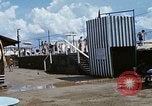 Standbild Swimmingpool Dong Tam Vietnam, 1969, aus Sekunde 16 historischem Filmmaterial Videoclip 65675025963