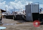 Standbild Swimmingpool Dong Tam Vietnam, 1969, aus Sekunde 20 historischem Filmmaterial Videoclip 65675025963