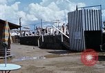 Standbild Swimmingpool Dong Tam Vietnam, 1969, aus Sekunde 23 historischem Filmmaterial Videoclip 65675025963