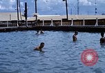 Standbild Swimmingpool Dong Tam Vietnam, 1969, aus Sekunde 49 historischem Filmmaterial Videoclip 65675025963
