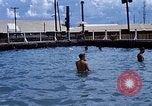 Standbild Swimmingpool Dong Tam Vietnam, 1969, aus Sekunde 52 historischem Filmmaterial Videoclip 65675025963