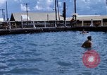Standbild Swimmingpool Dong Tam Vietnam, 1969, aus Sekunde 55 historischem Filmmaterial Videoclip 65675025963