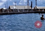 Standbild Swimmingpool Dong Tam Vietnam, 1969, aus Sekunde 56 historischem Filmmaterial Videoclip 65675025963