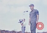 Standbild Bob Hope anzeigen Pleiku Süd Vietnam Camp Enari, 1967, aus Sekunde 18 historischem Filmmaterial Videoclip 65675025969