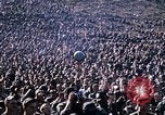 Standbild Bob Hope anzeigen Pleiku Süd Vietnam Camp Enari, 1967, aus Sekunde 60 historischem Filmmaterial Videoclip 65675025969