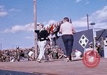 Standbild Bob Hope anzeigen Pleiku Süd Vietnam Camp Enari, 1967, aus Sekunde 3 historischem Filmmaterial Videoclip 65675025970