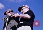 Standbild Bob Hope anzeigen Pleiku Süd Vietnam Camp Enari, 1967, aus Sekunde 18 historischem Filmmaterial Videoclip 65675025970