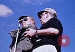 Standbild Bob Hope anzeigen Pleiku Süd Vietnam Camp Enari, 1967, aus Sekunde 22 historischem Filmmaterial Videoclip 65675025970