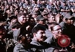 Standbild Bob Hope anzeigen Pleiku Süd Vietnam Camp Enari, 1967, aus Sekunde 32 historischem Filmmaterial Videoclip 65675025970