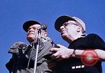 Standbild Bob Hope anzeigen Pleiku Süd Vietnam Camp Enari, 1967, aus Sekunde 41 historischem Filmmaterial Videoclip 65675025970