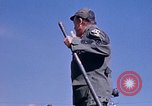 Standbild Bob Hope anzeigen Pleiku Süd Vietnam Camp Enari, 1967, aus Sekunde 58 historischem Filmmaterial Videoclip 65675025970