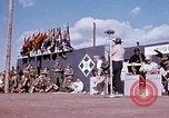 Standbild Bob Hope anzeigen Pleiku Süd Vietnam Camp Enari, 1967, aus Sekunde 29 historischem Filmmaterial Videoclip 65675025971
