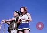 Standbild Bob Hope anzeigen Pleiku Süd Vietnam Camp Enari, 1967, aus Sekunde 48 historischem Filmmaterial Videoclip 65675025971