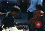 Immagine di MEDCAP Tan Tru lungo un Vietnam del Sud, 1967, secondo 9 filmato di repertorio 65675025978