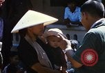 Immagine di MEDCAP Tan Tru lungo un Vietnam del Sud, 1967, secondo 48 filmato di repertorio 65675025978