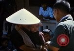 Immagine di MEDCAP Tan Tru lungo un Vietnam del Sud, 1967, secondo 51 filmato di repertorio 65675025978