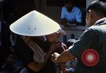Immagine di MEDCAP Tan Tru lungo un Vietnam del Sud, 1967, secondo 53 filmato di repertorio 65675025978