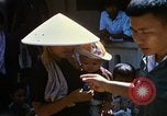 Immagine di MEDCAP Tan Tru lungo un Vietnam del Sud, 1967, secondo 56 filmato di repertorio 65675025978