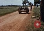 Immagine di Booby intrappolato Viet Cong rimane Il Vietnam, 1967, secondo 46 filmato di repertorio 65675025979