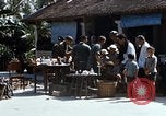 Immagine di I civili trattate sotto di noi medici azione civica programma (MEDCAP) Il Vietnam, 1967, secondo 8 filmato di repertorio 65675025981