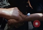 Immagine di I civili trattate sotto di noi medici azione civica programma (MEDCAP) Il Vietnam, 1967, secondo 34 filmato di repertorio 65675025981