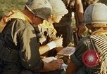 Immagine di Soldati informato Tan Tru Vietnam, 1967, secondo 61 filmato di repertorio 65675025982