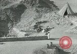 Standbild Howard Carter im King Tut Grab Ägypten, 1923, aus Sekunde 31 historischem Filmmaterial Videoclip 65675025991