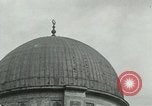 Immagine di Visita di marinai Gerusalemme Palestina, 1922, secondo 15 filmato di repertorio 65675025993