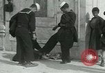 Immagine di Visita di marinai Gerusalemme Palestina, 1922, secondo 44 filmato di repertorio 65675025993