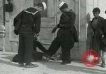Immagine di Visita di marinai Gerusalemme Palestina, 1922, secondo 45 filmato di repertorio 65675025993