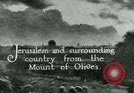 Immagine di Visita di marinai Gerusalemme Palestina, 1922, secondo 3 filmato di repertorio 65675025994