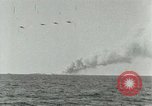 Immagine di USS Bainbridge salvataggi di nave ospedale Vinh-Long Europa, 1922, secondo 22 filmato di repertorio 65675026004