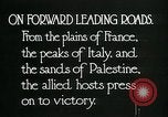 Image Les troupes italiennes positions défensives Première Guerre Mondiale Italie, 1918, de la seconde 24 séquences d'archives historiques vidéo 65675026011