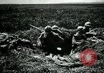 Standbild verwurzelte französische Soldaten an der Marne line Frankreich, 1918, aus Sekunde 51 historischem Filmmaterial Videoclip 65675026012