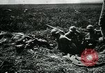 Standbild verwurzelte französische Soldaten an der Marne line Frankreich, 1918, aus Sekunde 57 historischem Filmmaterial Videoclip 65675026012
