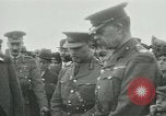 Standbild Allgemeine Jan Schmutzflecken Hendon London England, 1917, aus Sekunde 37 historischem Filmmaterial Videoclip 65675026028